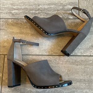 Vince Camuto Jilley nubuck sandals